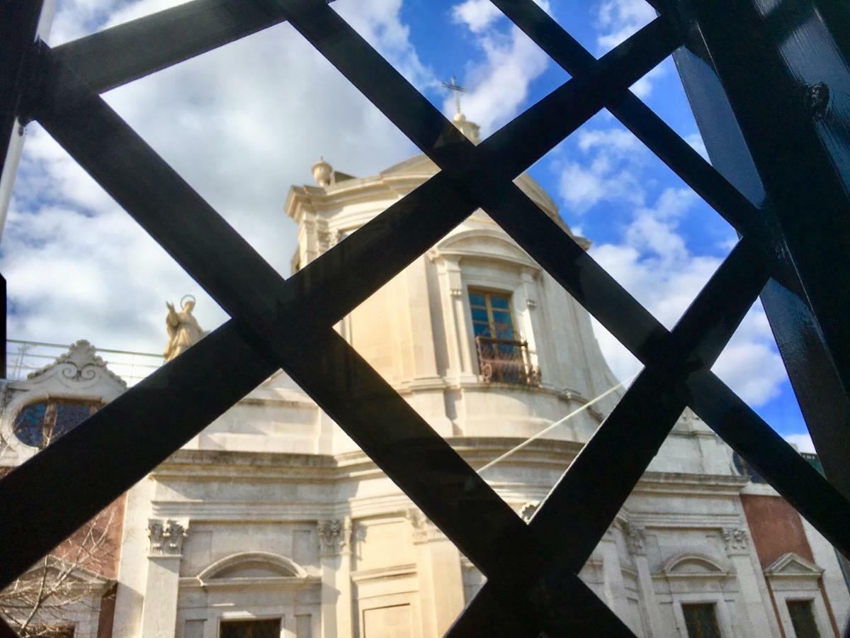 Апартаменты Dimora Del Papa Катания Экстерьер фото