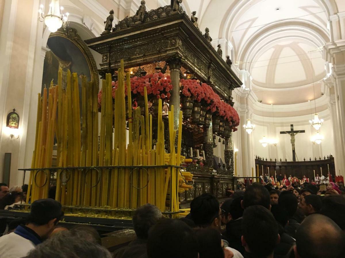 Апартаменты Dimora Del Papa Катания Экстерьер фото